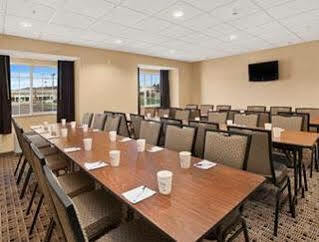 Hotel Microtel Inn&suites-sayre, Pa 2*